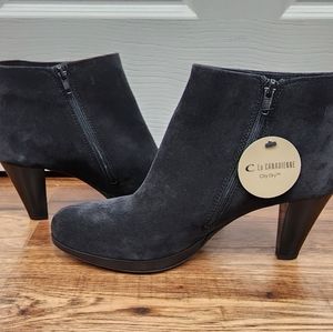 La Canadienne Oliver Suede Booties size 9